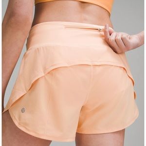 Lululemon Speed Up Mid-Rise Lined Short 4" in Summer glow in size 6, EUC